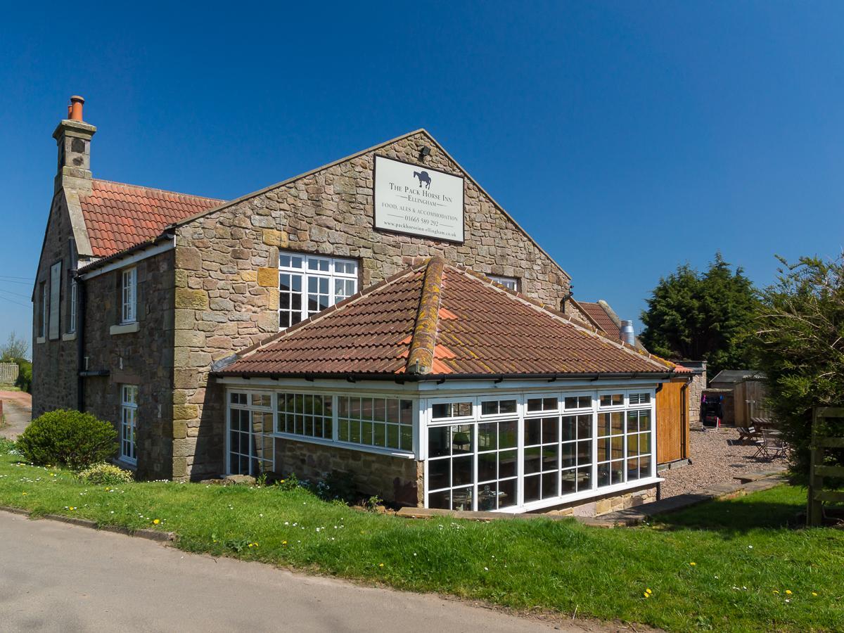 The Pack Horse Inn Chathill المظهر الخارجي الصورة
